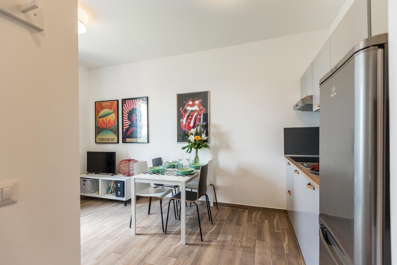 Certosa Colorful Mini Flats Apartment Milano Ngoại thất bức ảnh